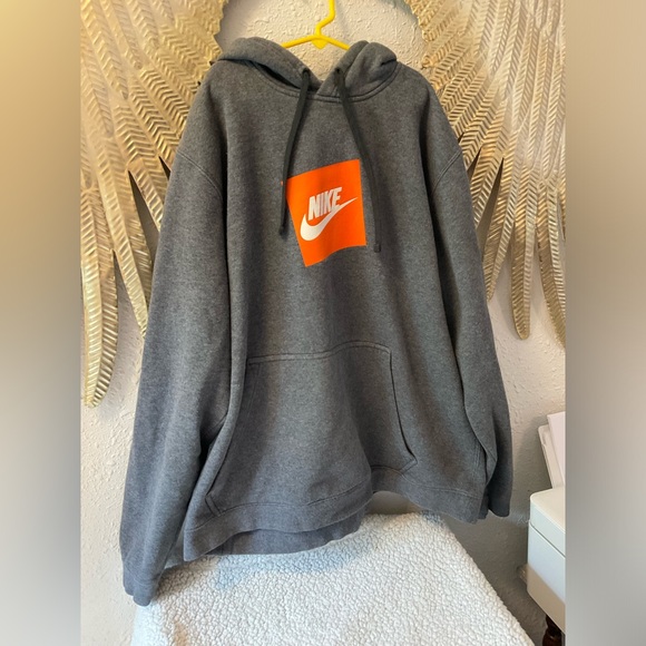 Nike | Black Tag Heavyweight Nike Swoosh Gray Hoodie Size XL graphic - Picture 2 of 8